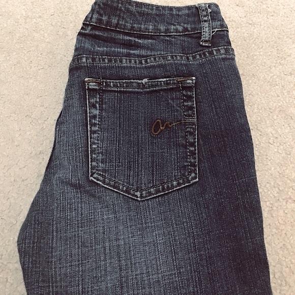 🔥EUC AMERICAN RAG DARK DENIM FACTORY DISTRESSED BOOT CUT SUPER CUTE JEANS!!! - Picture 3 of 5